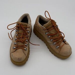 Y2K Skechers Tan Platform Hiking Sneakers Women Size 7.5 BLEMISH